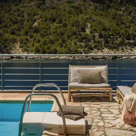 Assos Seaview 2 Bedrooms Private Pool Palatsina Вилла